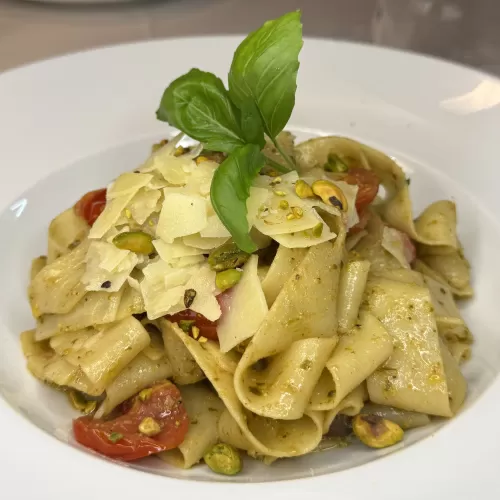 Olívás pesztókrémes pappardelle Olívás pesztókrémes pappardelle